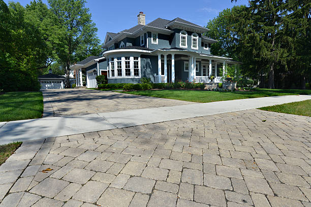 Best Professional Driveway Pavers  in Newington, VA